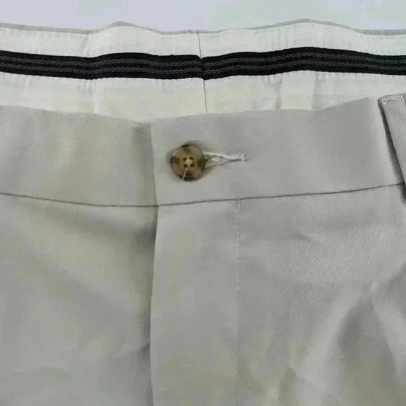 Pro Tour Golf Shorts Adult 40 Ivory Pleated Front Lightweight Men's 40 - Picture 7 of 13